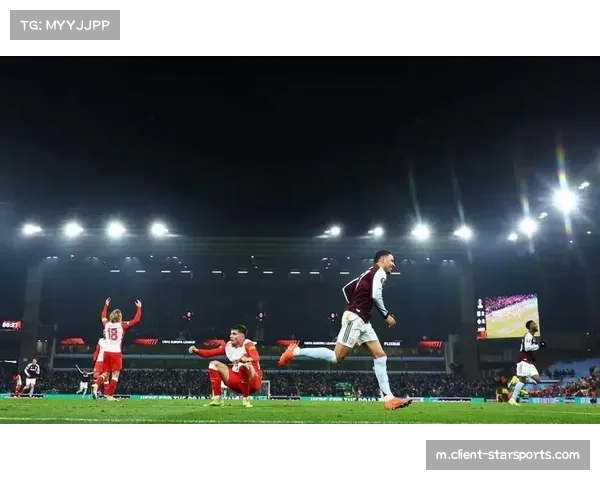 维拉主场防守韧性遭瓦解,卡什半场被换下暴露右路防守漏洞 维拉主场防守韧性遭瓦解,卡什半场被换下暴露右路防守漏洞